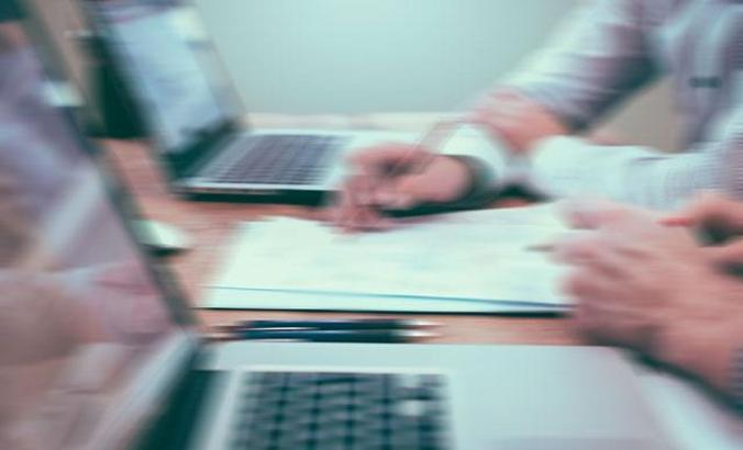 60 yaş ve üzeri ile gebe kamu çalışanları, izinli sayılmaya devam edilecek