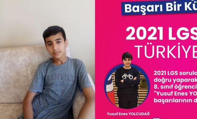LGS'de Van'dan 2 Türkiye birincisi çıktı