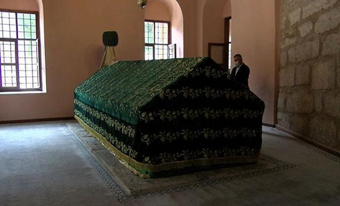 Ebu Şeybe El-Hudri'nin türbesi restorasyonun ardından ziyarete açıldı