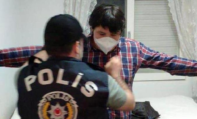 The fraud Mehmet Aydin also known as ‘Tosuncuk’ brought to Istanbul