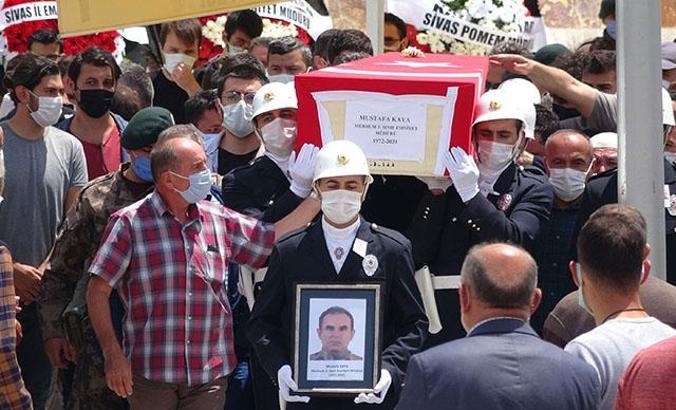 Beyin kanamasından hayatını kaybeden emniyet müdürü, topraÄŸa verildi