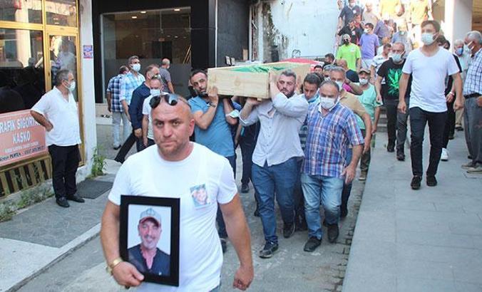 Karadenizli müzisyen Ayhan Alptekin, son yolculuğuna uğurlandı