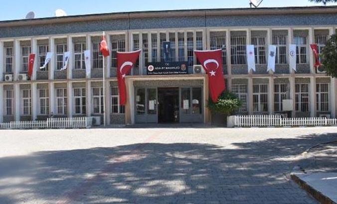 62 yıllık devir kapandı, İzmir Buca Cezaevi sessizliğe büründü