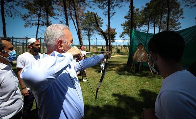 Ümraniye Geleneksel Okçuluk Koşusu bu yıl merhume sporcu Nilüfer Tosun adıyla gerçekleşti