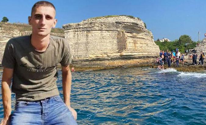 Kayalıklardan denize atlayan genç hayatını kaybetti