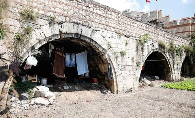 Kara surlarının Orta Çağ köprüleri yok olma tehlikesiyle karşı karşıya