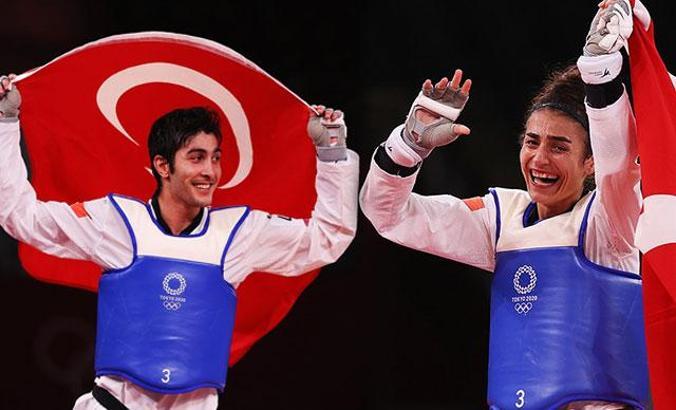 Olimpiyatta ilk madalyalarımız tekvandodan geldi