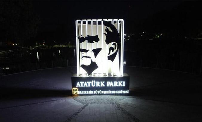 Balıkesir parkına Atatürk silüeti yapıldı