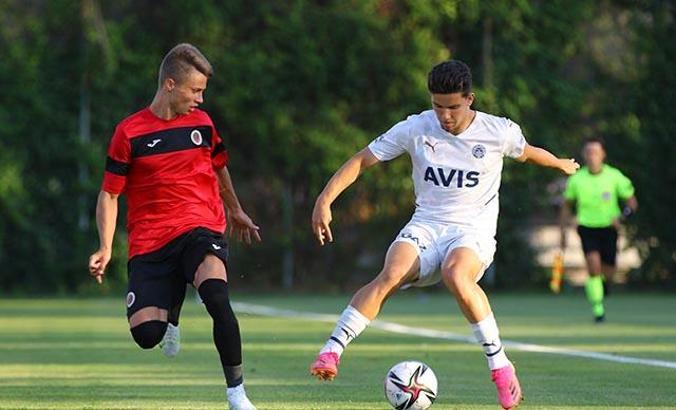 Fenerbahçe hazırlık maçında Gençlerbirliği'ni 4-0 yendi