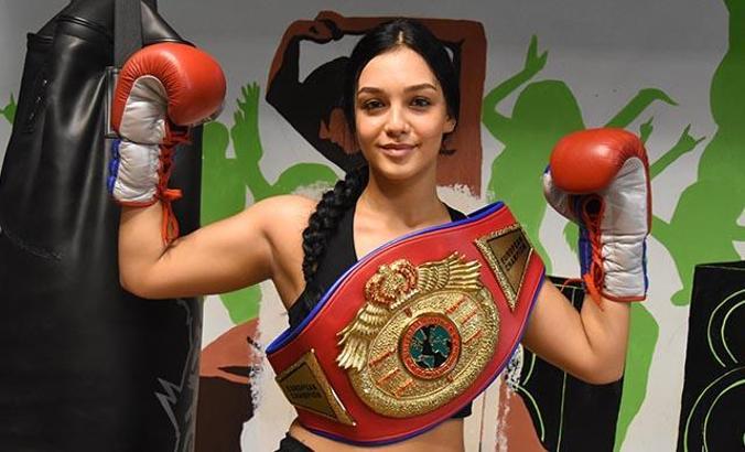 Kilo vermek için boksa başlayan Dilara, ilk altın kemerine çok yakın