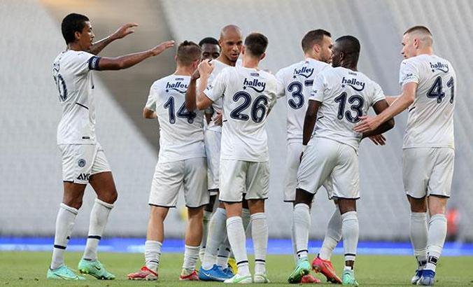 Fenerbahçe - PEC Zwolle: 2-2