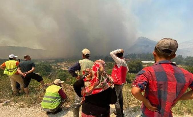 Isparta Sütçüler'deki orman yangını 2'nci gününde