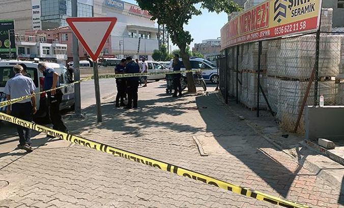 Kavga ettiği babasını korkutmak isterken, ayırmaya çalışanı öldürmüş