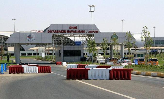 Iğdır- Ankara seferini yapan uçak, Diyarbakır'a acil iniş yaptı