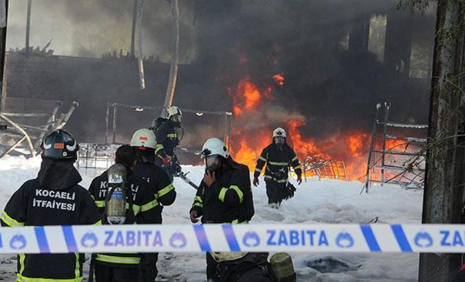 Kullanılmayan fabrikanın deposunda yangın çıktı: 5 gözaltı