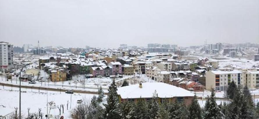 Uşak'ta okullara 'kar' tatili