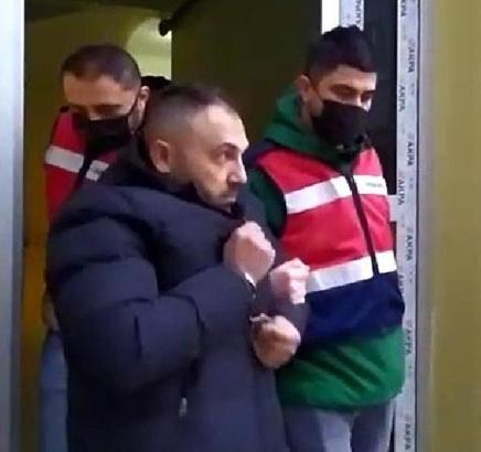 Adli kontrol imzasını attıktan 1 saat sonra yine hırsızlık yaptı