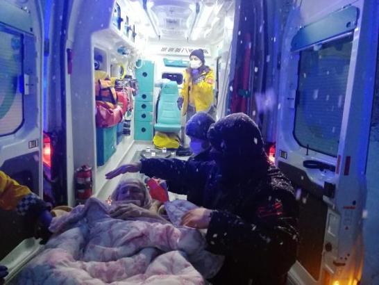 Samsun'da hasta kadının yardımına Jandarma yetişti