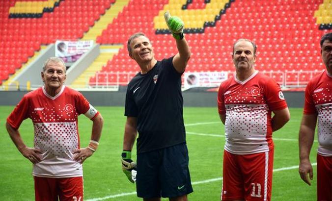 Hayrettin Demirbaş: Hep bir bahanemiz var ama ligimizin kalitesi de ortada