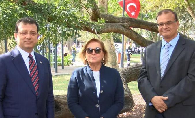 İmamoğlu ve Sabancı yenilenen Türkan Sabancı Bebek Parkı'nı gezdi