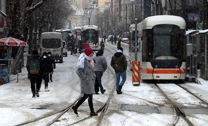 Malul engelli ile hamile olan kamu çalışanları 2 gün izinli
