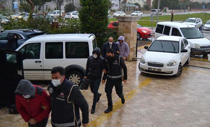 Otomobil dolandırıcılığından gözaltına alınan 12 şüpheliden 5’i tutuklandı