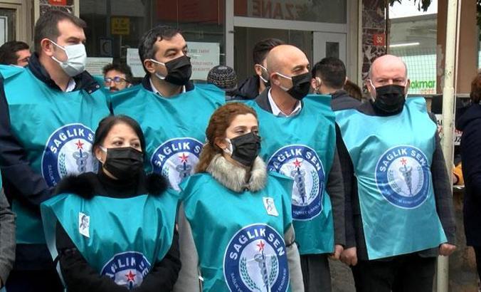 Kartal'da Ömür hemşire için karanfilli protesto