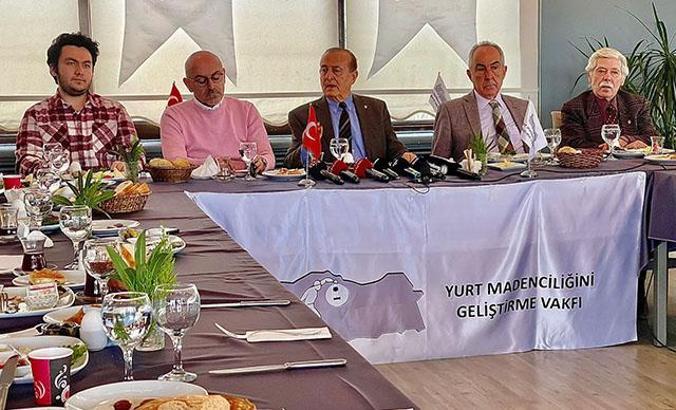 Prof. Dr. Güven Önal : Kömürden petrol de gaz da üretilebilir