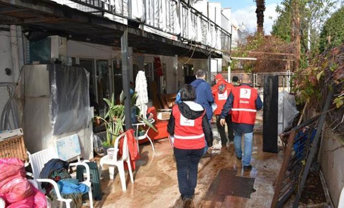 Marmaris'te selde zarar görenlerin yaraları sarılıyor