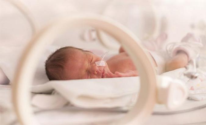 Prematüre retinopatisi; taranan her 4 bebekten 1’inde görülüyor