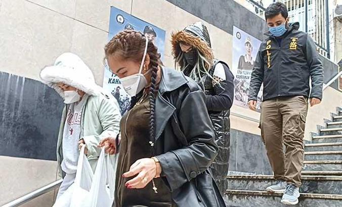 Fuhuş baronu ve çetesi adliyeye sevk edildi