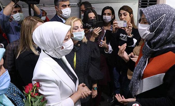 AK Parti'li Çalık: Diyarbakır'a gelip, bu çadıra gelmeyeni şiddetle kınıyorum