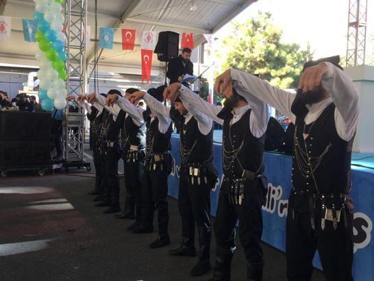 Ümraniye'de Karadeniz rüzgarı; 5 ton hamsi dağıtıldı