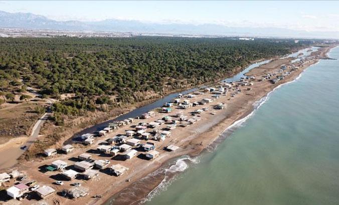 Caretta carettaların yuvalanma alanındaki barakalar için yıkım kararı