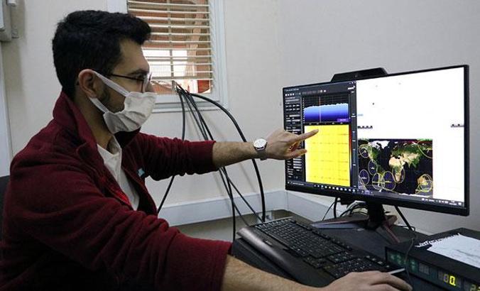 Türkiye'nin ilk cep uydusu, ilk sinyali ve uzay boşluğundaki sesi gönderdi