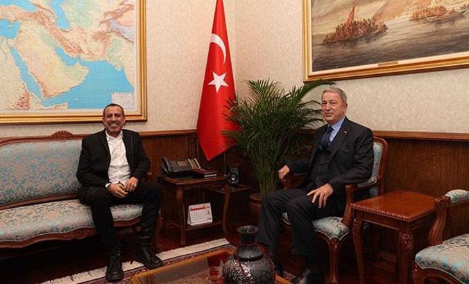 Haluk Levent, Kızılordu Korosu konserlerinin gelirinin yarısını Mehmetçik Vakfı’na bağışladı