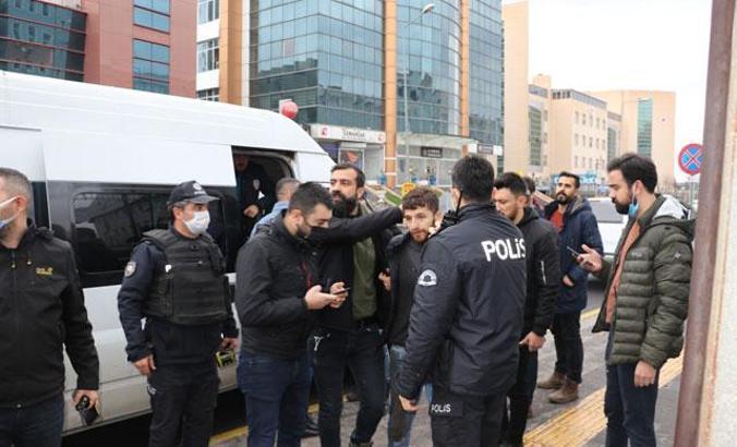 Diyarbakır'da adliye önündeki silahlı kavgada gözaltı sayısı 16'ya çıktı