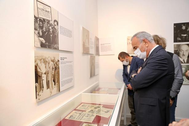 Yahya Kemal Beyatlı, 'Son Fasılda Bir Ömür' sergisi ile anılıyor