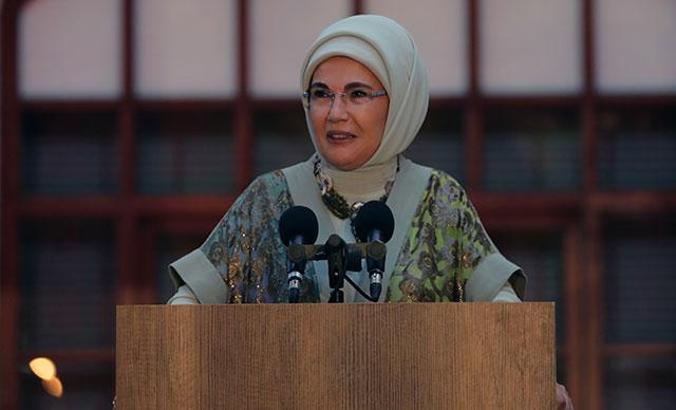 Emine Erdoğan, 'Asırlık tariflerle Türk mutfağı' kitabının tanıtım programında konuştu