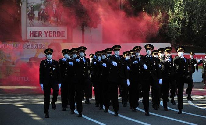 Bursa'da jandarma astsubay adaylarının yemin töreni