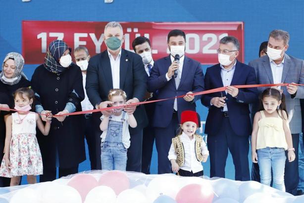 Kağıthane Meydanı’nın ikinci etap açılışı yapıldı