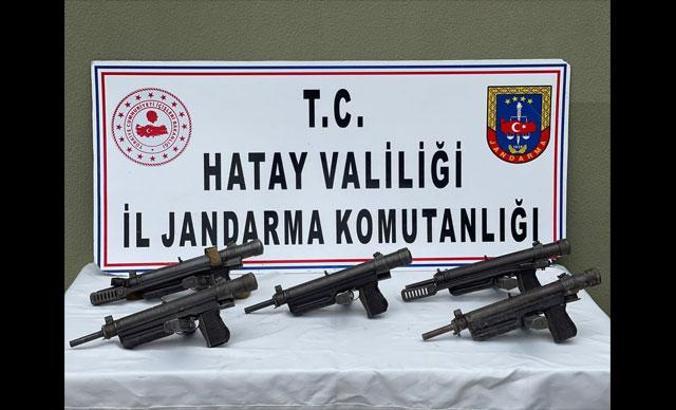 Asi Nehri kenarında, çuvalda 5 tabanca bulundu