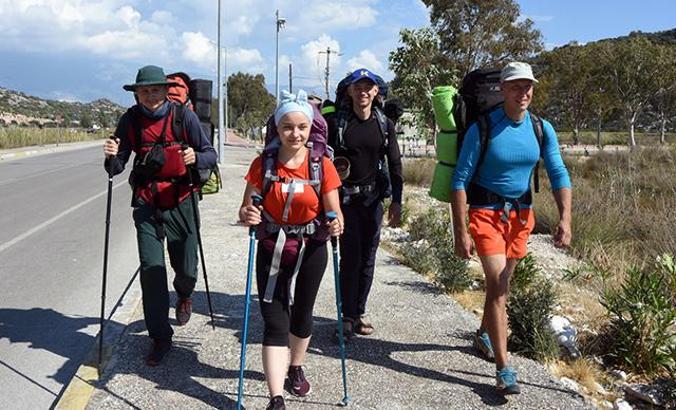 Rus ve Ukraynalı 4 arkadaş, Likya Yolu'nu 25 günde yürüyecek