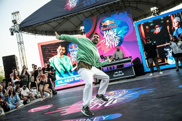 Red Bull Dance Your Style Dünya Finali’nde dünyanın en iyisi olmak için yarışacaklar