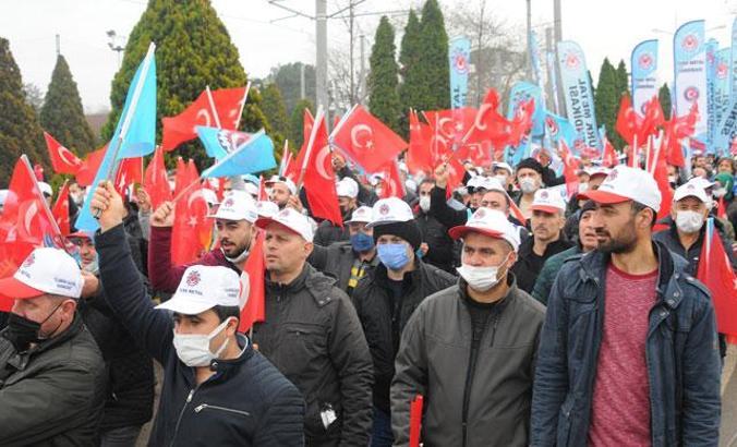 İzmit’te metal işçilerinden 'toplu sözleşme' mitingi