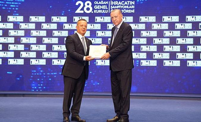 TİM 2020 İhracat Şampiyonları Ödül Töreni Cumhurbaşkanı Erdoğan’ın katılımıyla yapıldı