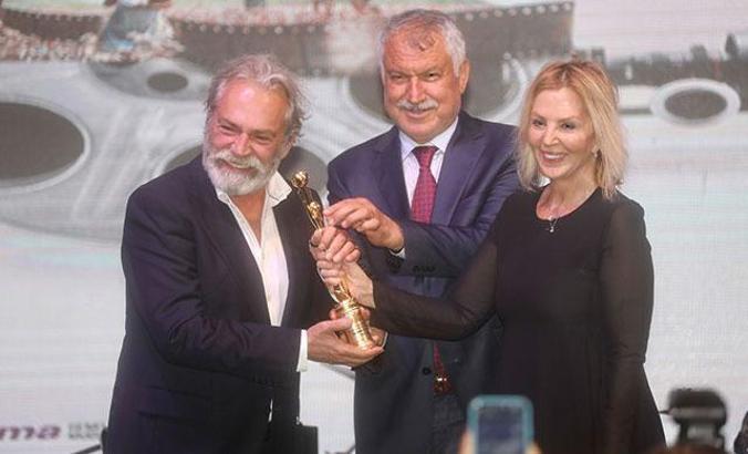 Sinemanın ustaları ödüllendirildi