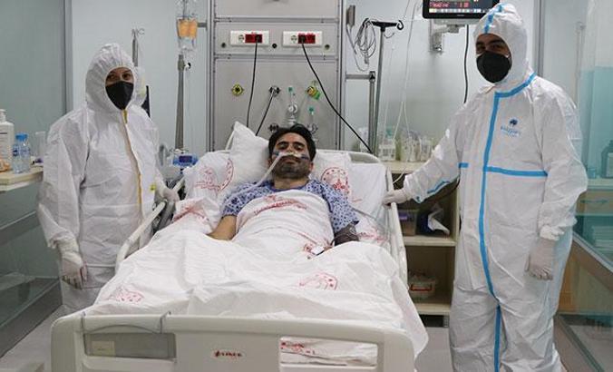 Aşıyı ertelerken koronavirüse yakalandı, yoğun bakımda 'Pişmanım' dedi