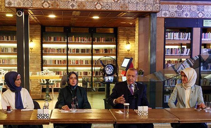 Cumhurbaşkanı Erdoğan KADEM hizmet içi eğitim kampını ziyaret etti