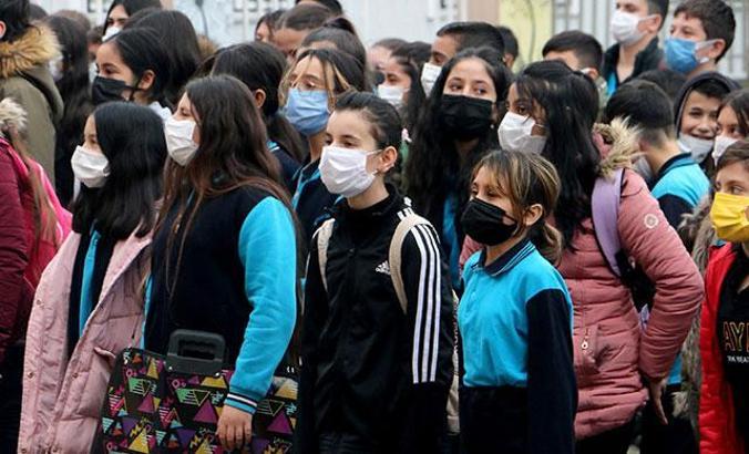 'Çocuklarda gribal enfeksiyon arttı, okullarda mutlaka maske takılmalı'